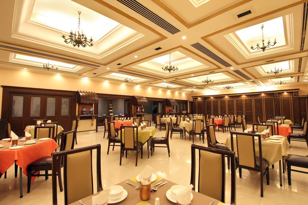 Taj Mahal Hotel Abids Hyderabad Exterior foto
