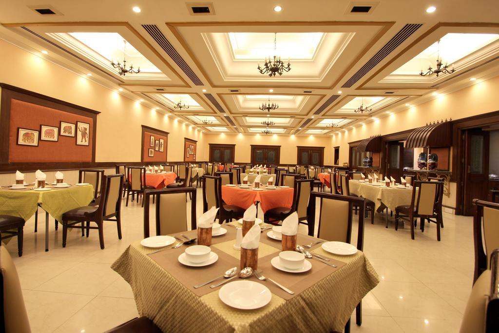 Taj Mahal Hotel Abids Hyderabad Exterior foto