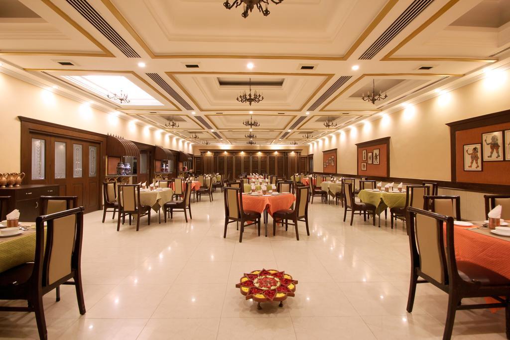 Taj Mahal Hotel Abids Hyderabad Exterior foto